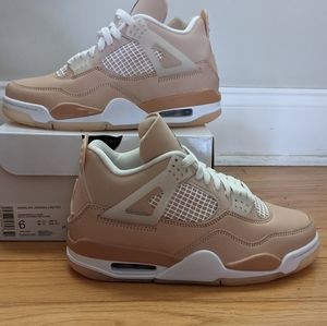 WMNS AIR JORDAN 4 RETRO
